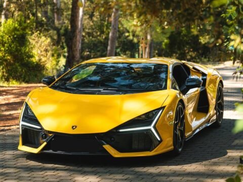 Rent Lamborghini Revuelto